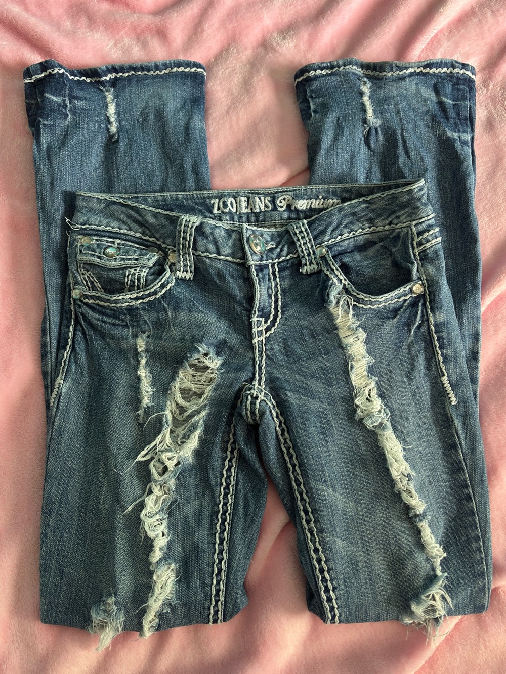 ZCO Low Rise Flare Bootcut Blue Wash Distressed Ripped Embroidered Jeans Size 5